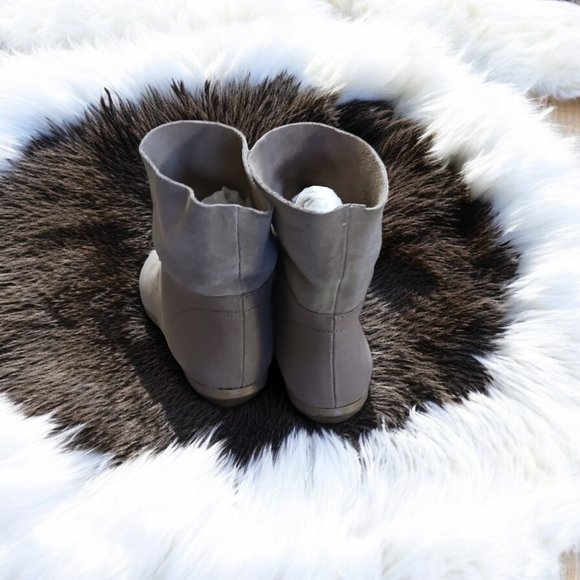 Heidi Klum Women's Dorothy Taupe Suede Lace Up Ankle Boots Booties Size 7.5 NWOT - Picture 11 of 13